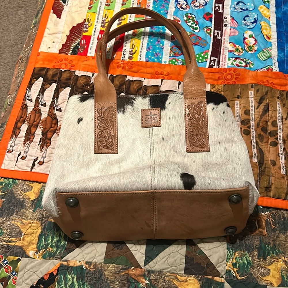 STS cowhide and leather purse